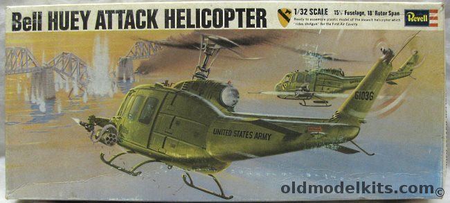 Revell 1/32 Bell Huey Attack Helicopter UH-1, H259 plastic model kit